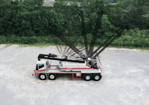 linkbelt HCHII lattice truck crane